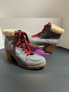 Korks by Kork-Ease Evie Gray Wool Hiker Boots - Women’s Size 8.5 - Red Laces